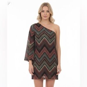 Auditions size large one shoulder chevron dress